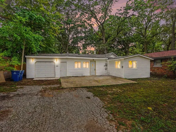 111 Rotterdam Ave, Muskegon, MI 49444