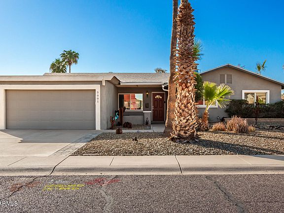 3rd image of 3001 E WINDROSE Drive