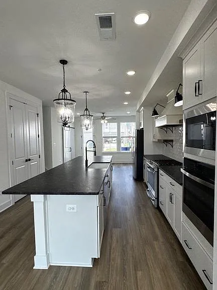 1817 Shookstown Rd #9 — Photo 9