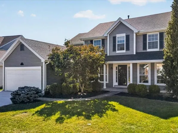 255 Cheval Square Dr, Chesterfield, MO 63005