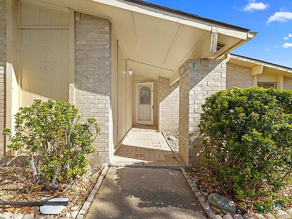 4th image of 3020 Ravine Trl