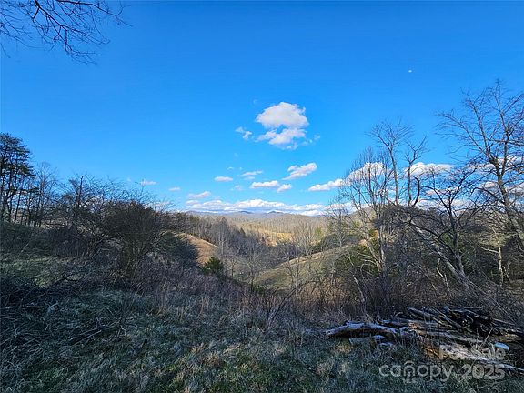 2nd image of 222 Indigo Bunting Ln