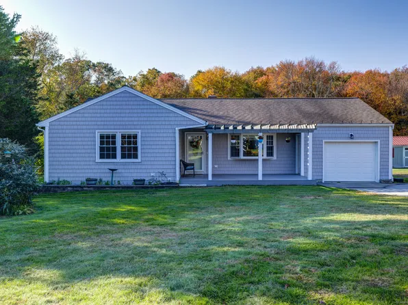 39 Mohegan Drive, Griswold, CT 06351