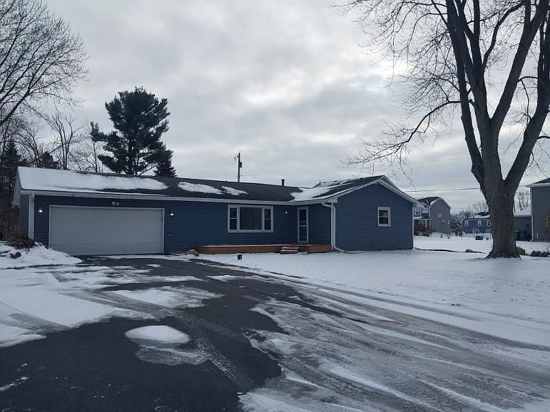 1st image of 4806 Lynn Ln