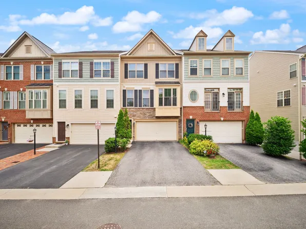 1431 Occoquan Heights Ct, Occoquan, VA 22125