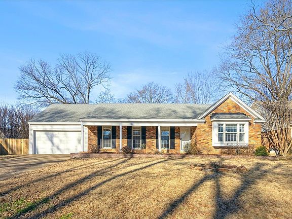 2nd image of 6196 Haddington Dr