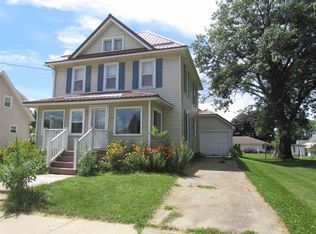 206 S Main St, Monona, IA 52159