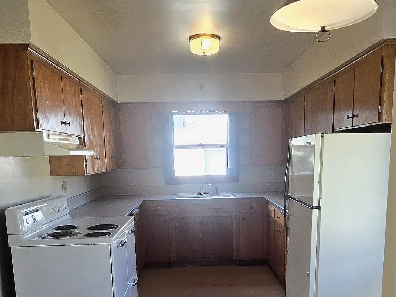 2 bed, 1050 sqft, $2,500 — Photo 4