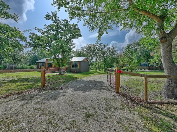 515 Lakeview Ln, Somerville, TX 77879