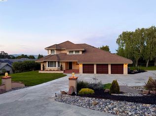 4164 Oak Pointe Ct, Hayward, CA