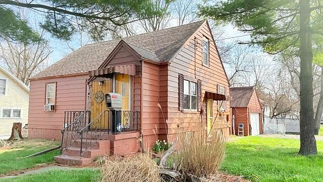 1st image of 452 N Bechtle Ave