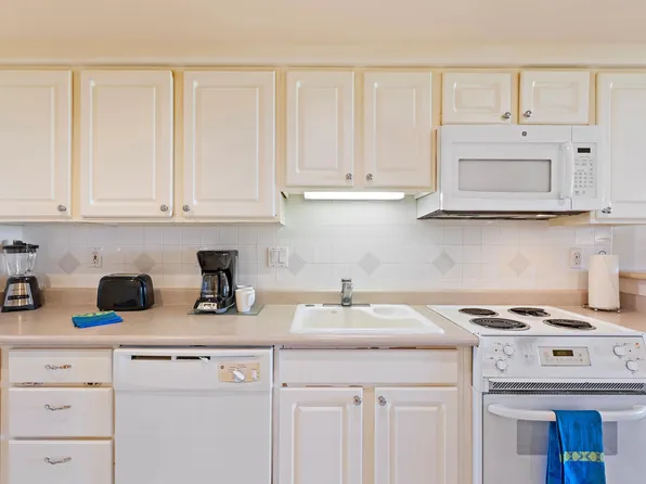 2661 Kekaa Dr #J122, Lahaina, HI 96761