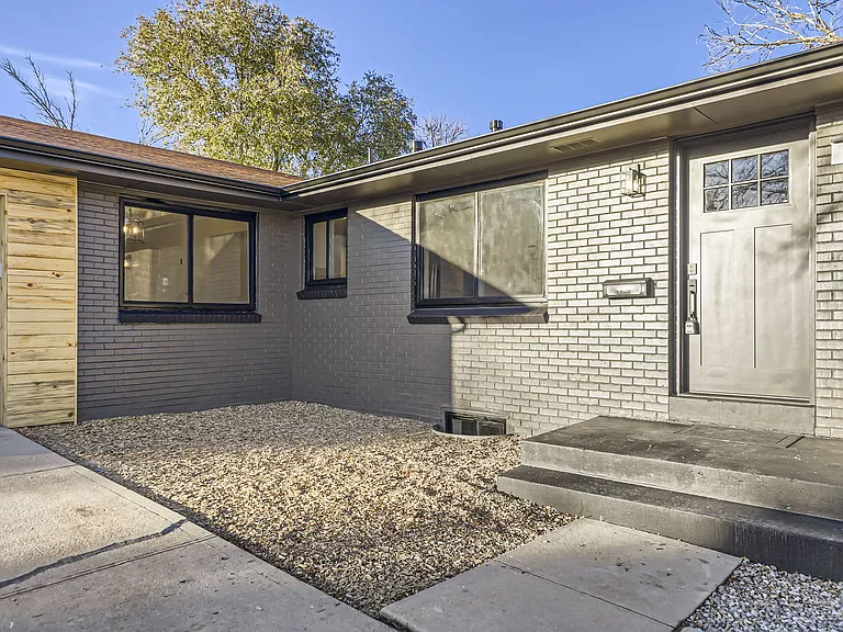 105 Kohl St — Photo 3