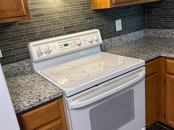4th image of 13934 Boulder Oaks