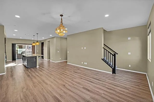 476 Prosperity Dr — Photo 9