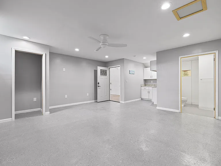 3443 Shadowlawn Dr — Photo 32