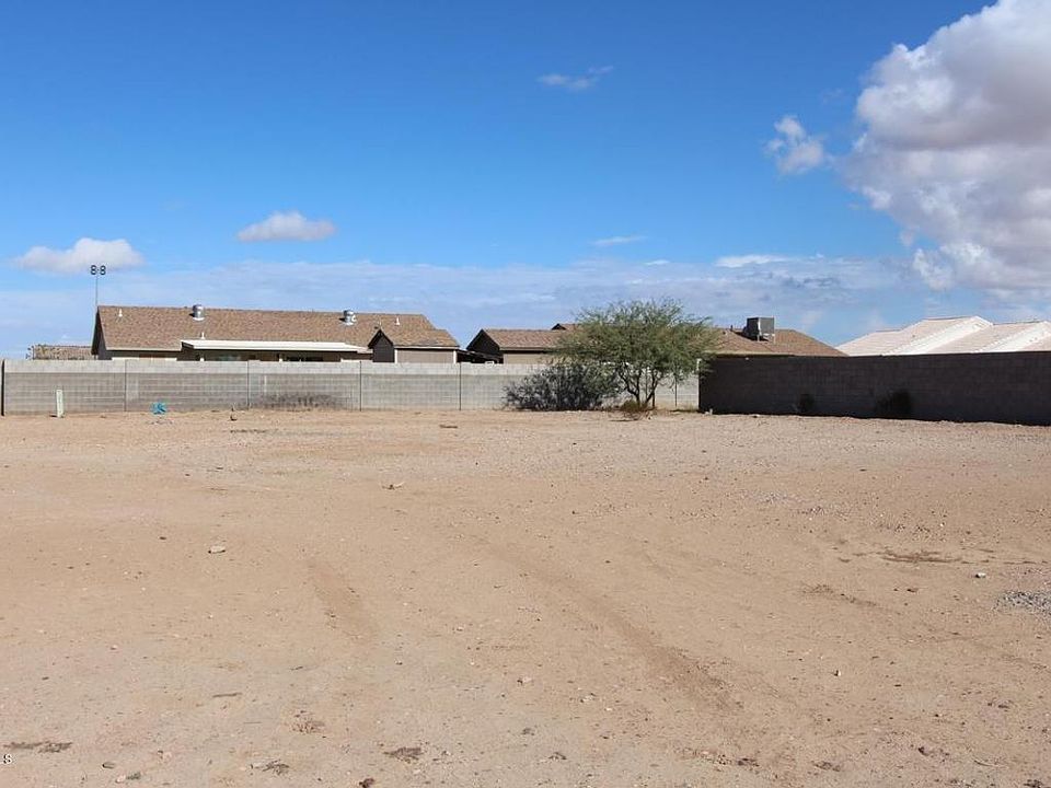 2nd image of 10326 W Midnight Dr