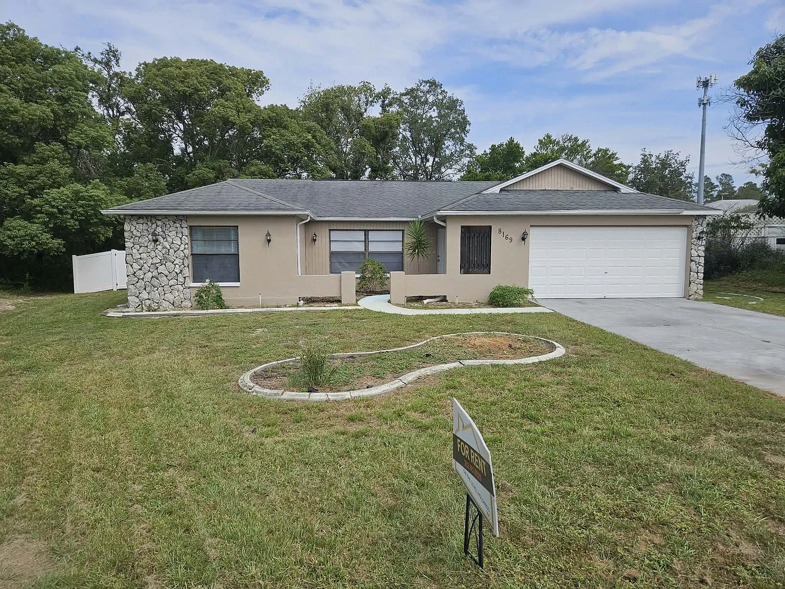 3 bed, 1780 sqft, $2,300 — Photo 1