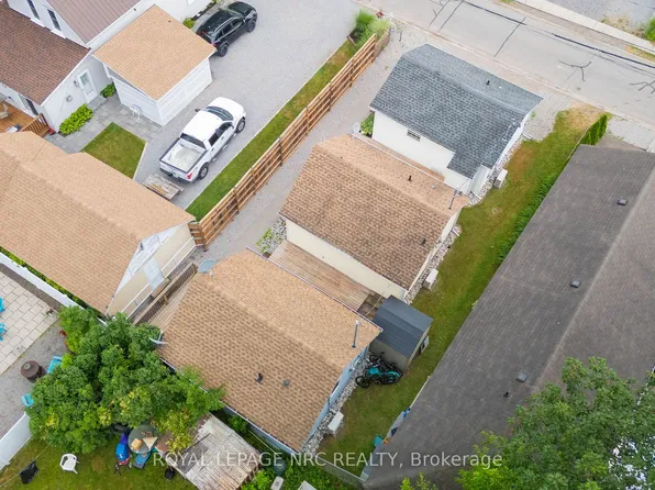 387 Elmwood Ave, Fort Erie, ON L0S 1B0