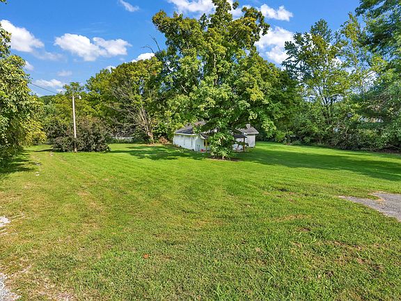 4th image of 10899 S County Road 525 W