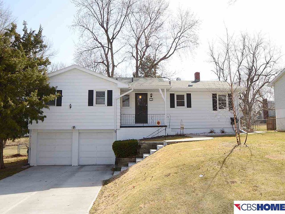 1st image of 3605 S 107th Avenue Cir