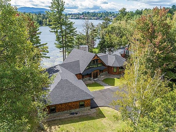 2nd image of 292 Mirror Lake Dr