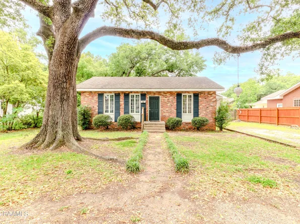 806 Parkview Dr, New Iberia, LA 70563
