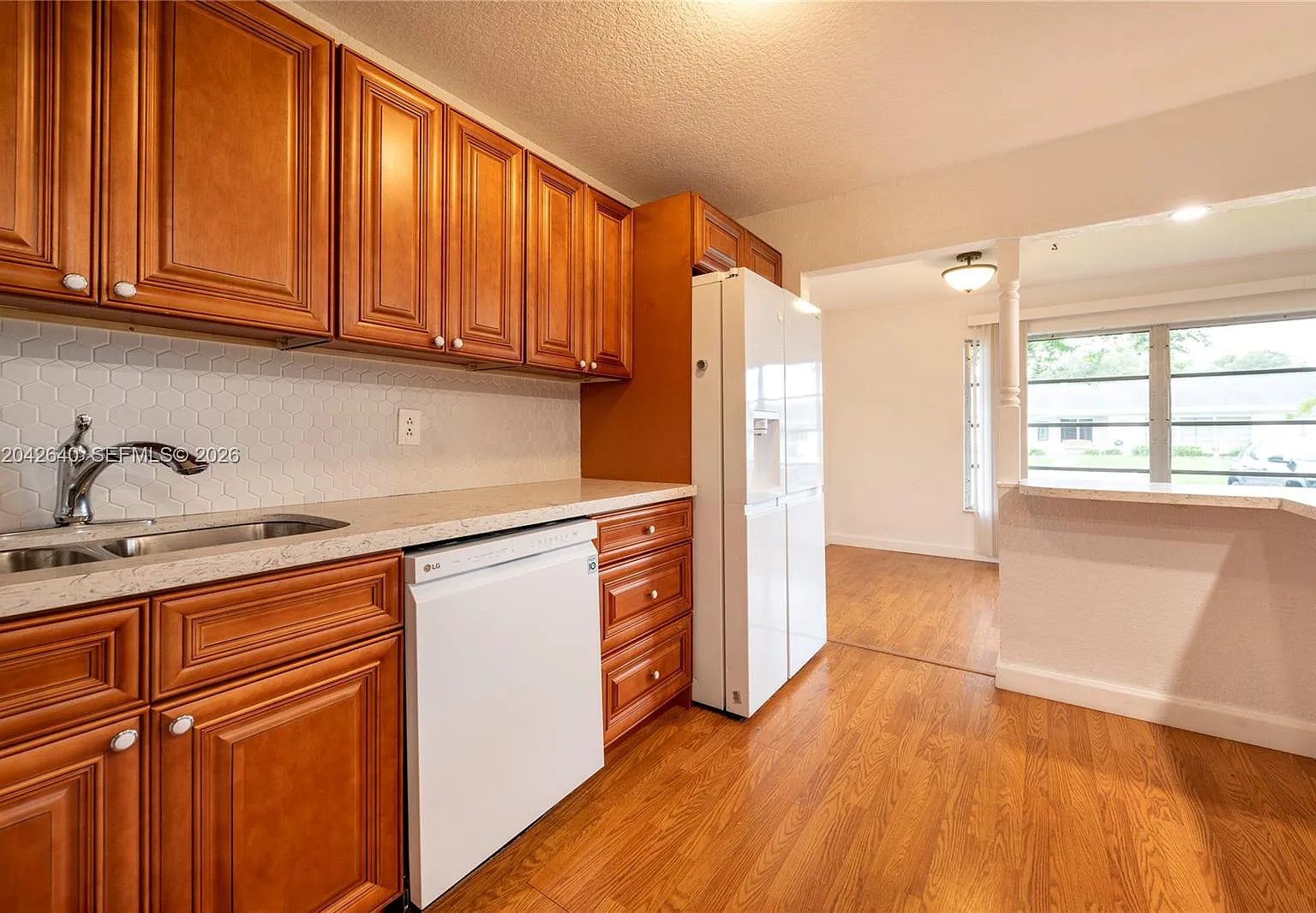 Lauderdale West Condo No — Photo 4