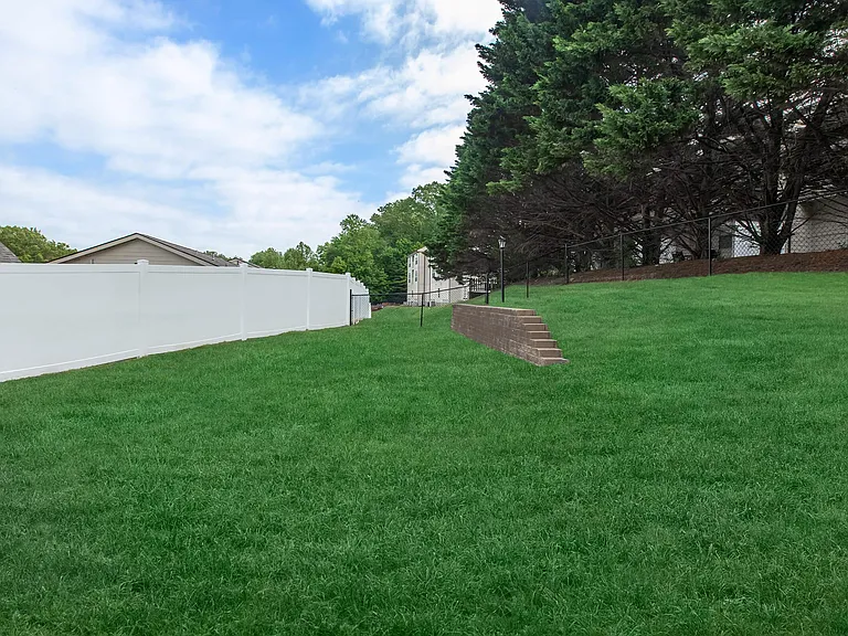 Bluff View at Northside Apartments — Photo 22
