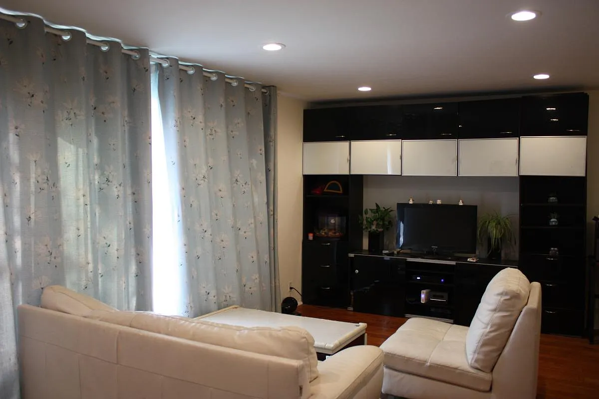 2 bed, 1.5 bath, 1099 sqft, $3,100 — Photo 3