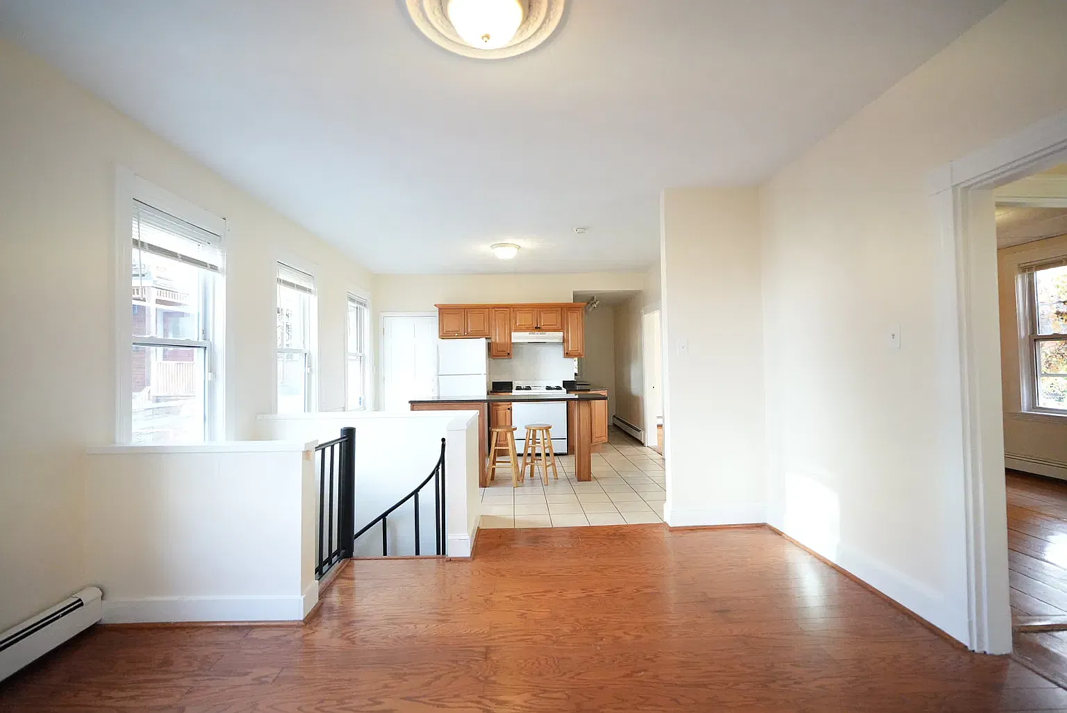 3 bed, $3,200 — Photo 1