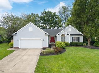 5867 University Heights Cir NW, North Canton, OH 44720
