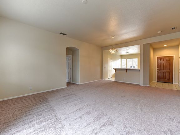 5th image of 240 Summergrove Cir