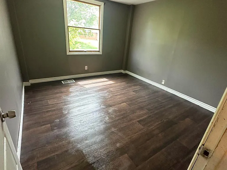 18 Exeter Rd — Photo 5