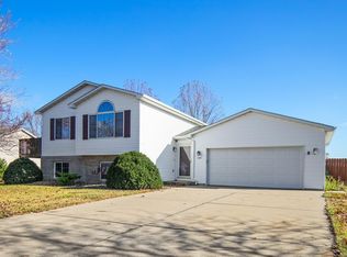 1304 5th St NE, Waseca, MN 56093
