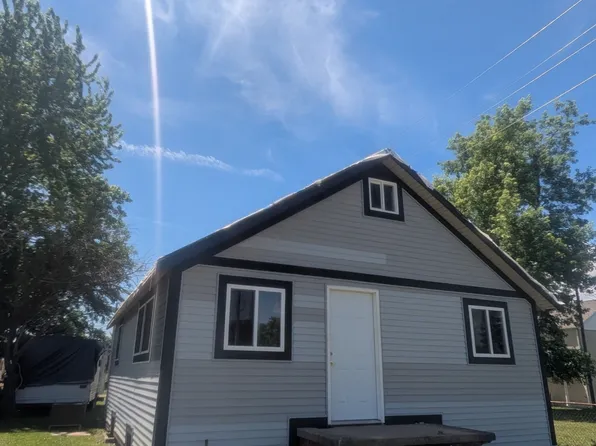 1315 E 11th St, Muncie, IN 47302