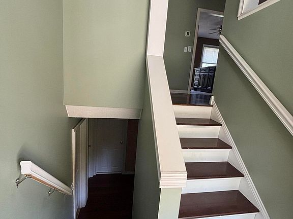 2nd image of 212 Bluegrass Rd