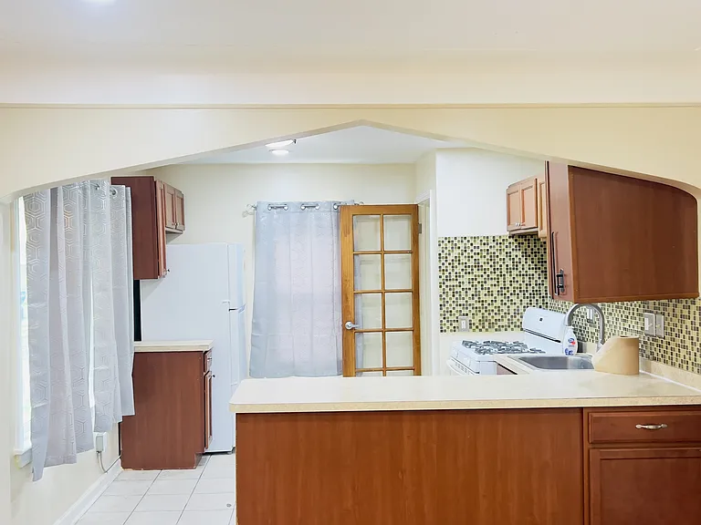 8405 Jackson Ave — Photo 12
