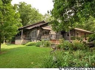 34 Hackberry Ln, Waynesville, NC 28785