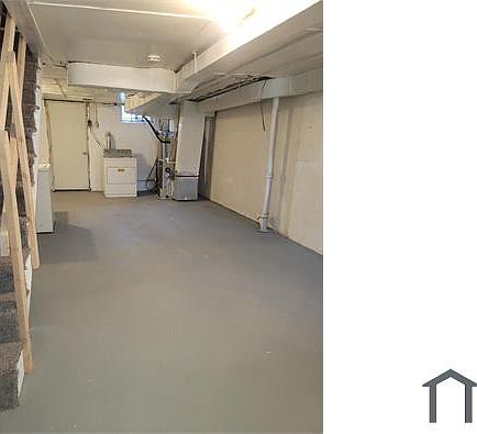 4th image of 6102 Cardiff Ave