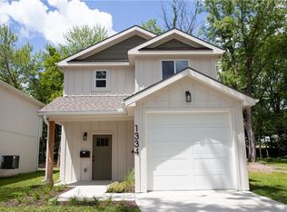 1334 S Pope Ave, Independence, MO 64055