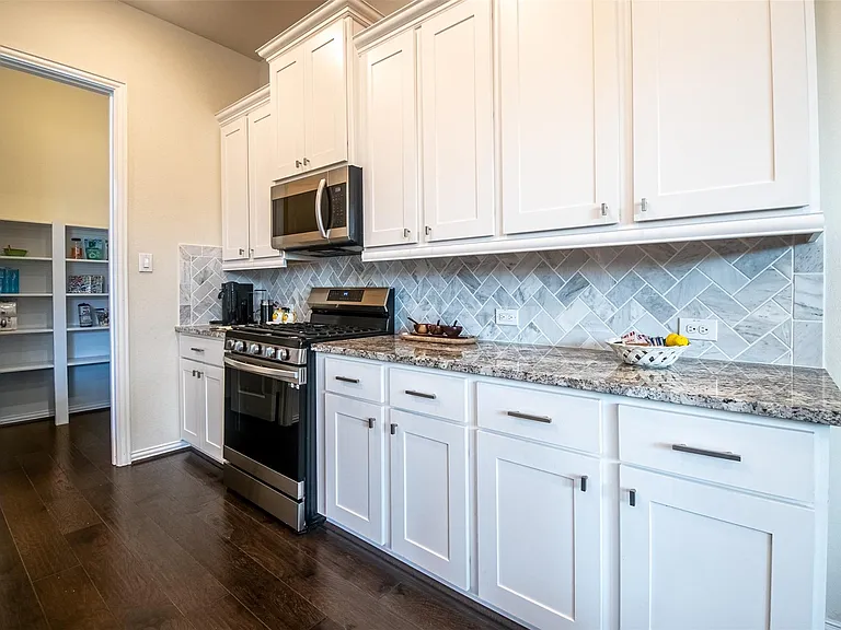 18303 Chester Meadow Ln — Photo 10