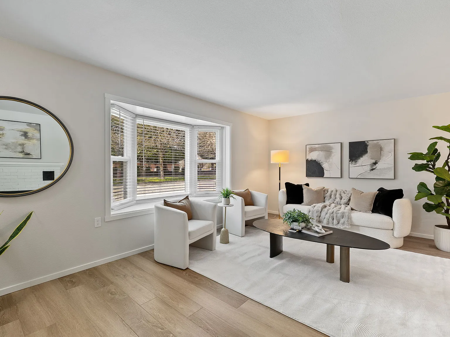 3 bed, 1684 sqft, $3,500 — Photo 2