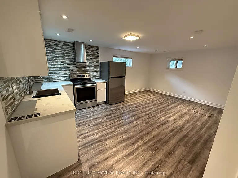68 Knighton Dr #BASEMENT — Photo 7