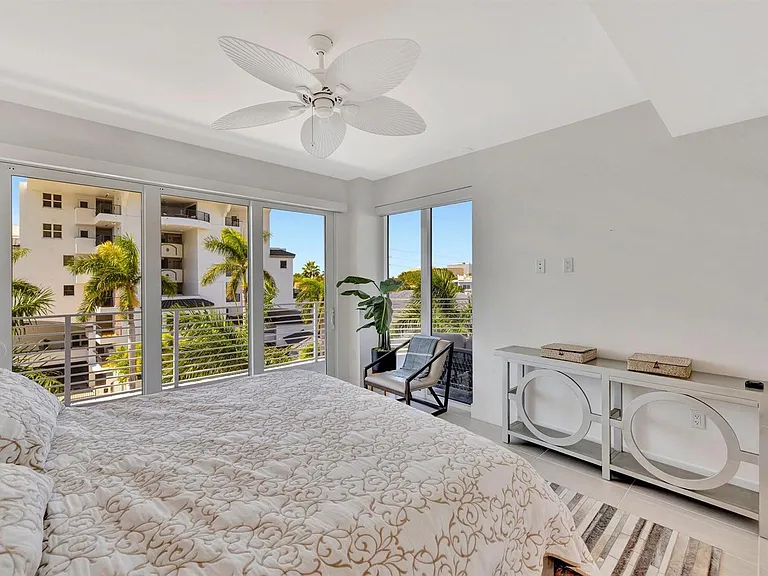 612 Bayshore Dr #301 — Photo 26