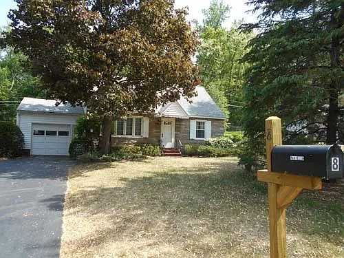 3 bed, 1600 sqft, $2,790 — Photo 2