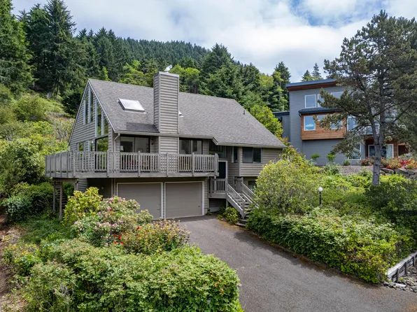 132 Sea Crest Dr, Otter Rock, OR 97369