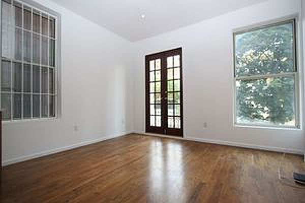 1st image of 1284 Pacific St APT 2A