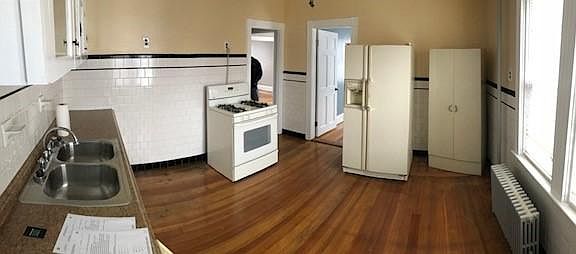 3rd image of 6 Cargill St #2