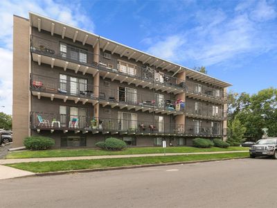 100 S Clarkson St APT 301, Denver, CO, 80209
